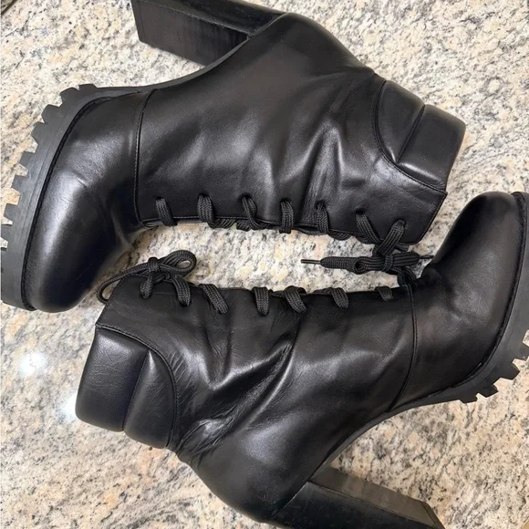 Stuart Weitzman Cyler Ankle Boots – Black Leather - Picture 4 of 5